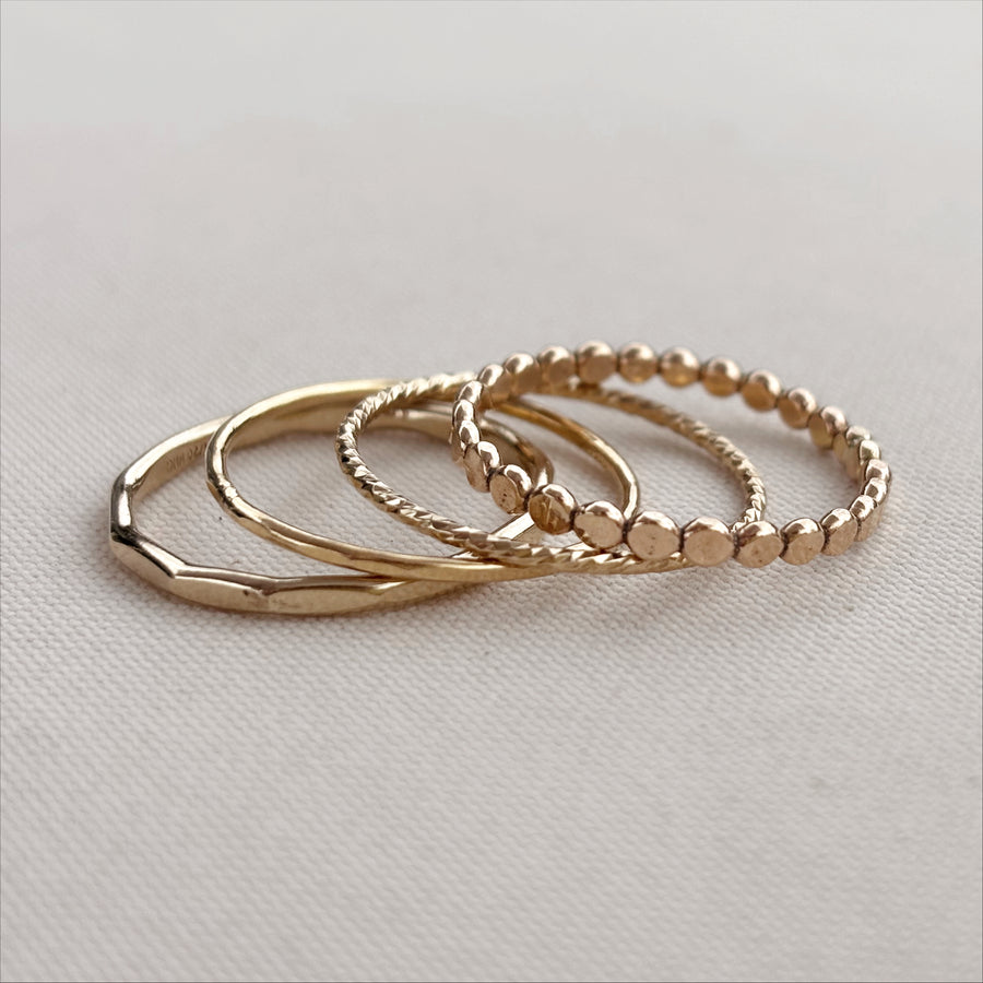 CLASSIC STACK RING