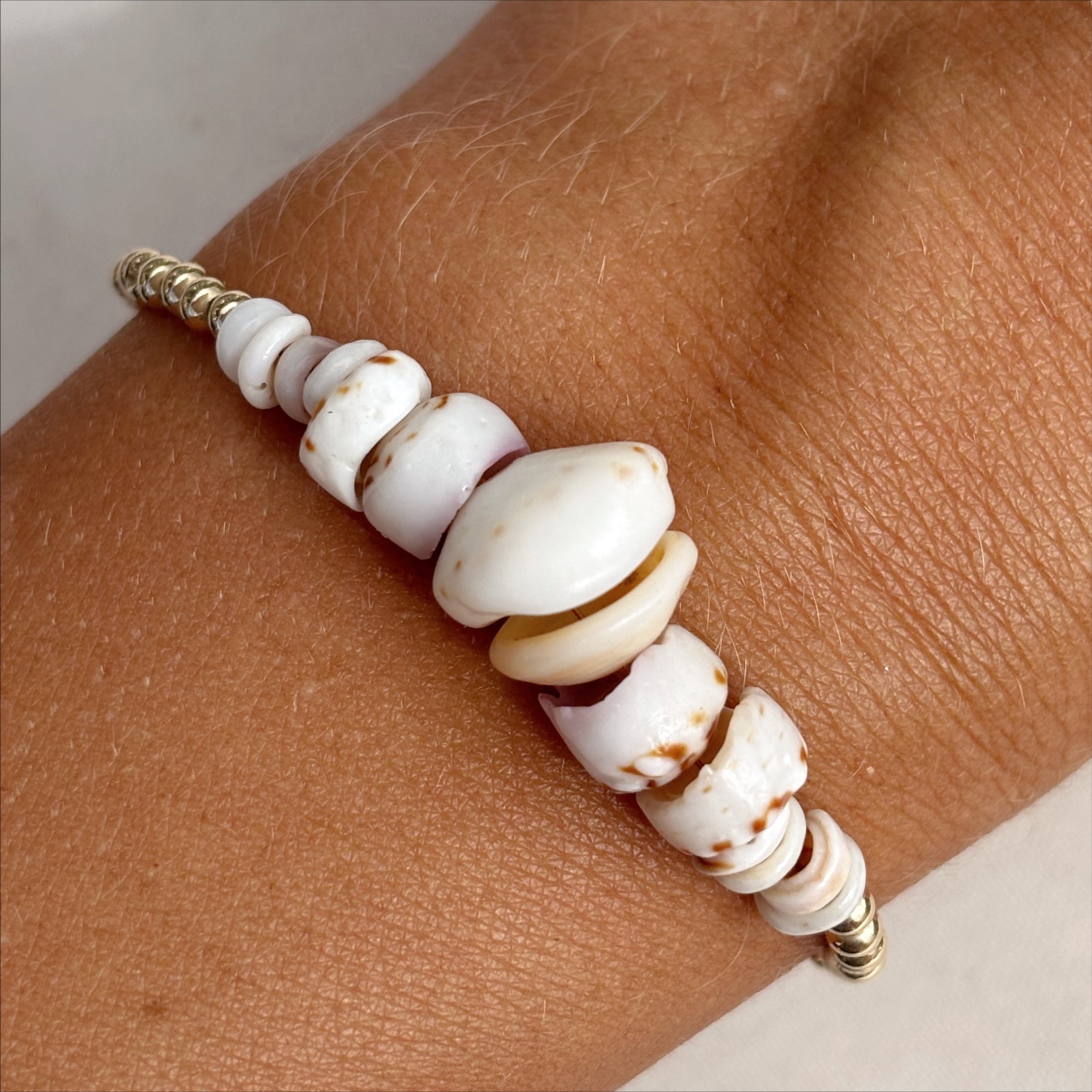 puka bracelet