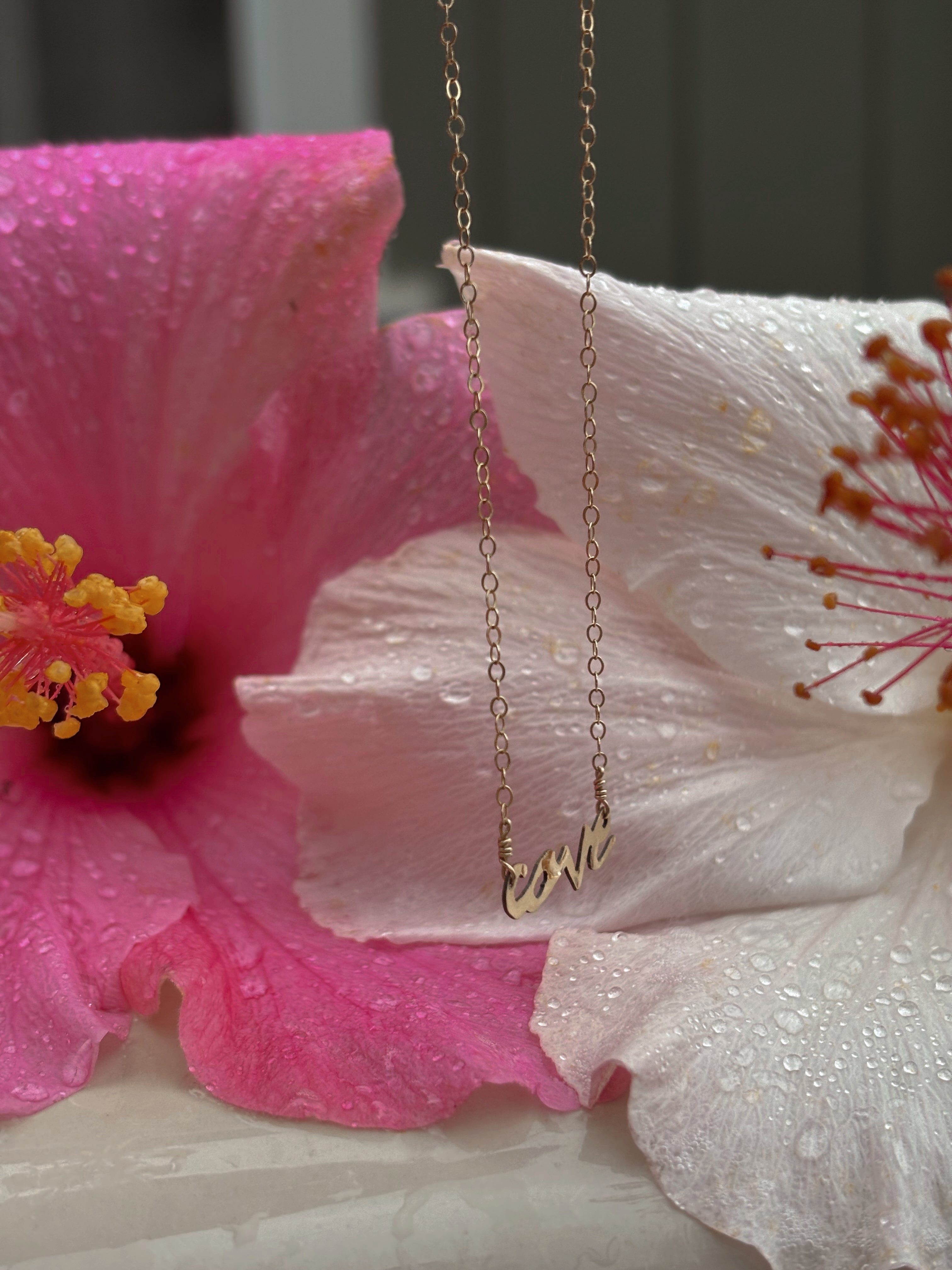 CUSTOM NAME NECKLACE