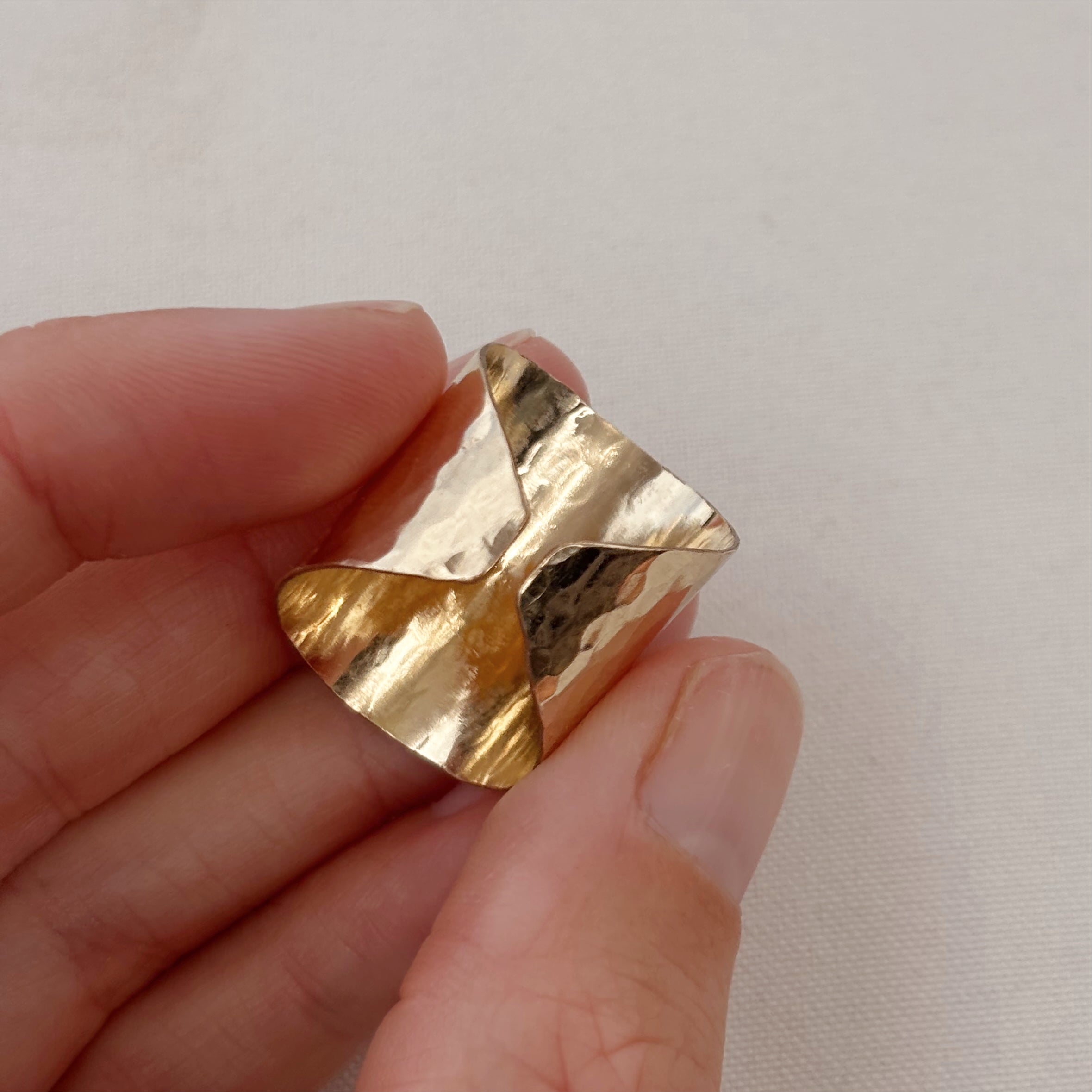 HAMMERED CUFF RING