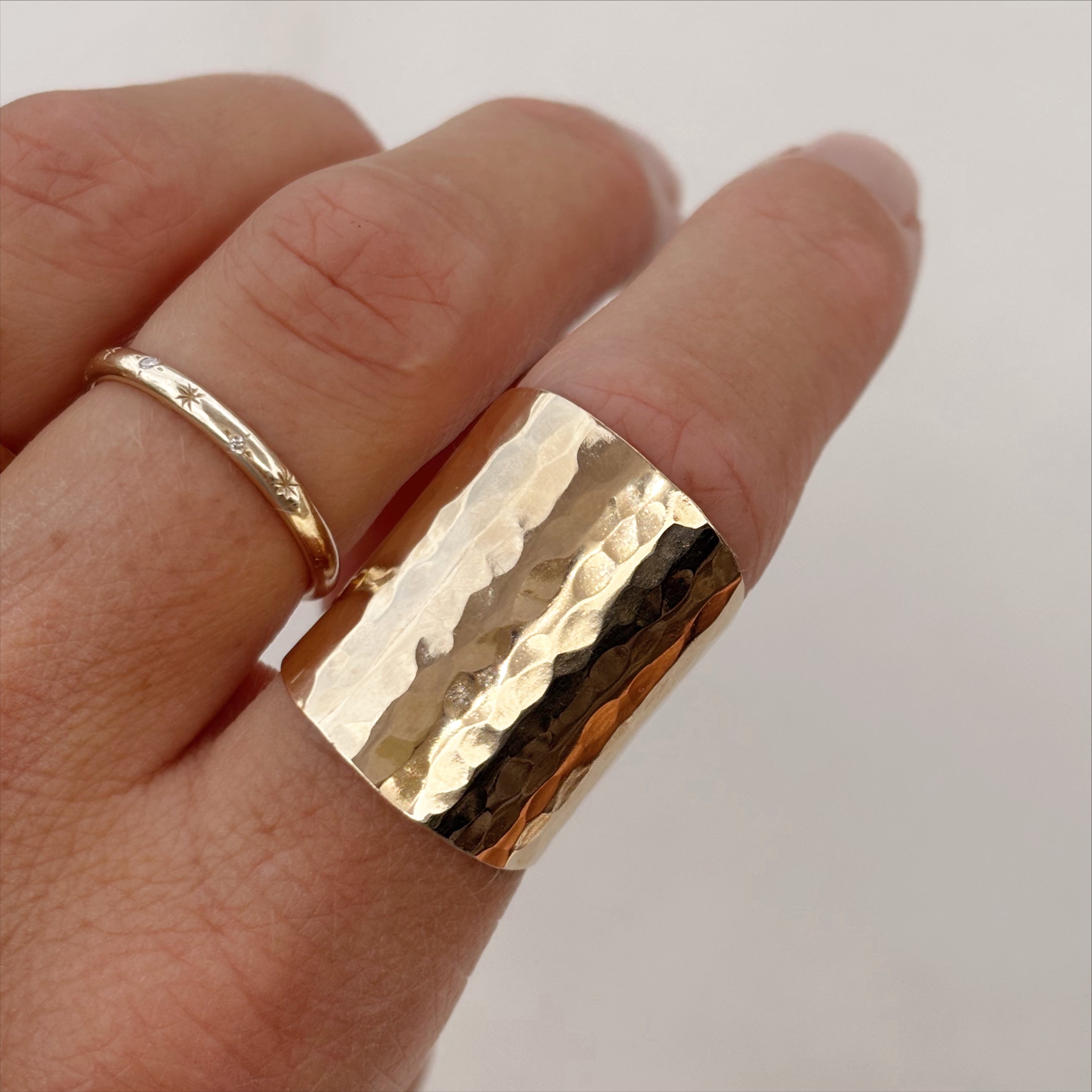 HAMMERED CUFF RING